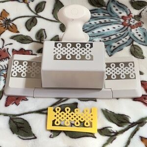Large EK Success Martha Stewart Crafts TRELLIS LOOP TRIM Edge Punch